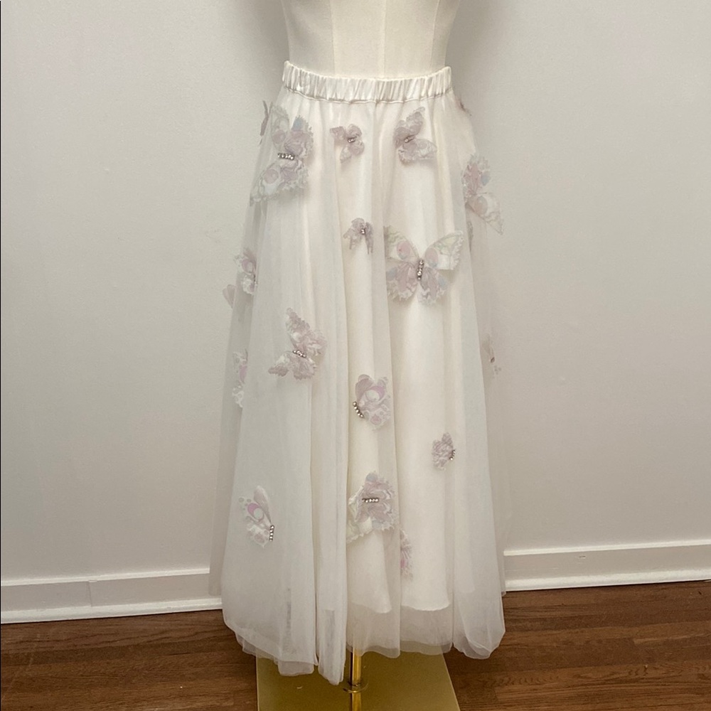 Cynthia Rowley White A-Line Skirt with Floral Accents